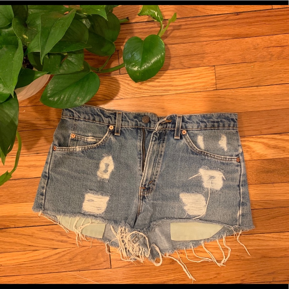Vintage Levi’s Distressed High Waisted Jean Shorts